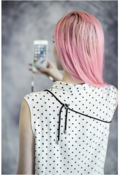 Hama Cross-Body-Cover Umhängekordel Für IPhone X/Xs Transparent 4 Hama Cross-Body-Cover Umhängekordel Für IPhone X/Xs Transparent – Bild 4