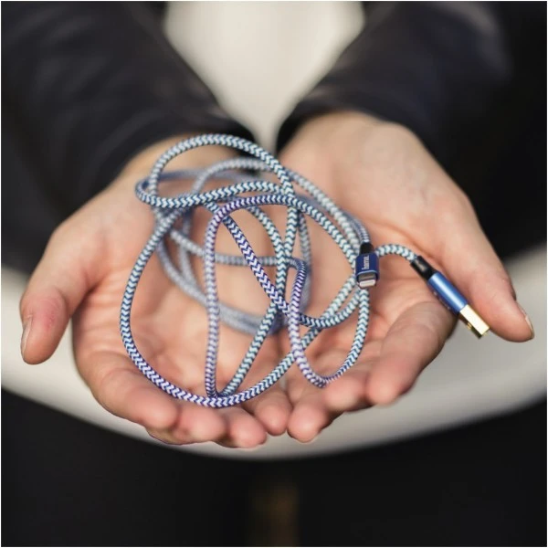 Hama Lightning-Kabel Reflected (1,5m) Blau 5 Hama Lightning-Kabel Reflected (1,5m) Blau – Bild 5