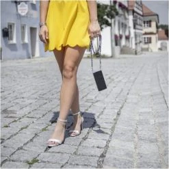 Hama Cross-Body-Band Kette Schwarz/silber -Apple-Geschäft 8e6503e9 566c 40e7 b3e9 40eb55537309 600x600