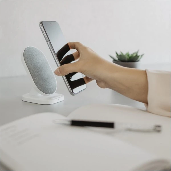 Hama QI-FC10S-Fabric Ladegerät Weiß 5 Hama QI-FC10S-Fabric Ladegerät Weiß – Bild 5